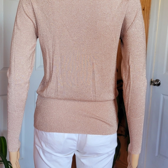 Colour Works Knitted Sweater With V-Neckline - Picture 3 of 7
